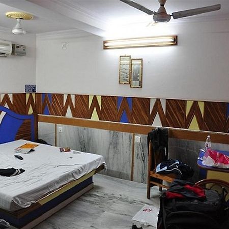 Ajay Guest House นิวเดลี ภายนอก รูปภาพ